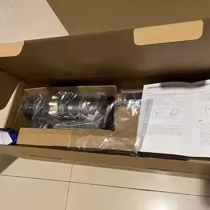 Ly679 Portable BLDC Motor Cordless Car Robot Vacuum Cleaner